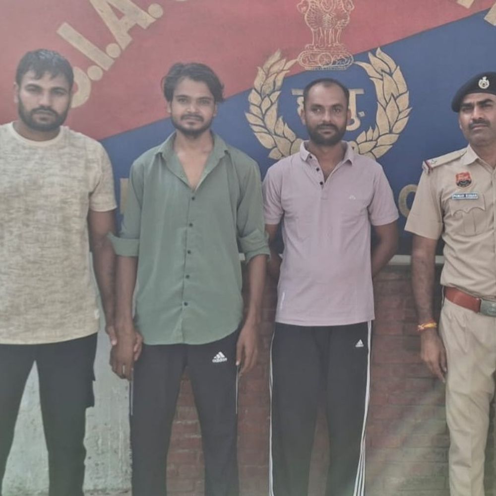 पलवल में नशीले पदार्थ समेत दो तस्कर गिरफ्तार:हथीन में 326 ग्राम गांजा बरामद; नेटवर्क खंगालने में जुटी पुलिस