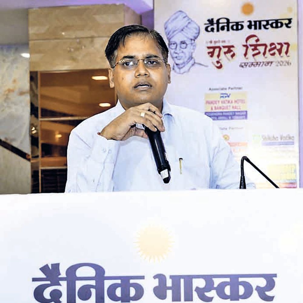 स्कूल की चौखट से सफलता की ऊंचाई तक हर कदम पर गुरु का हाथ : राकेश कुमार