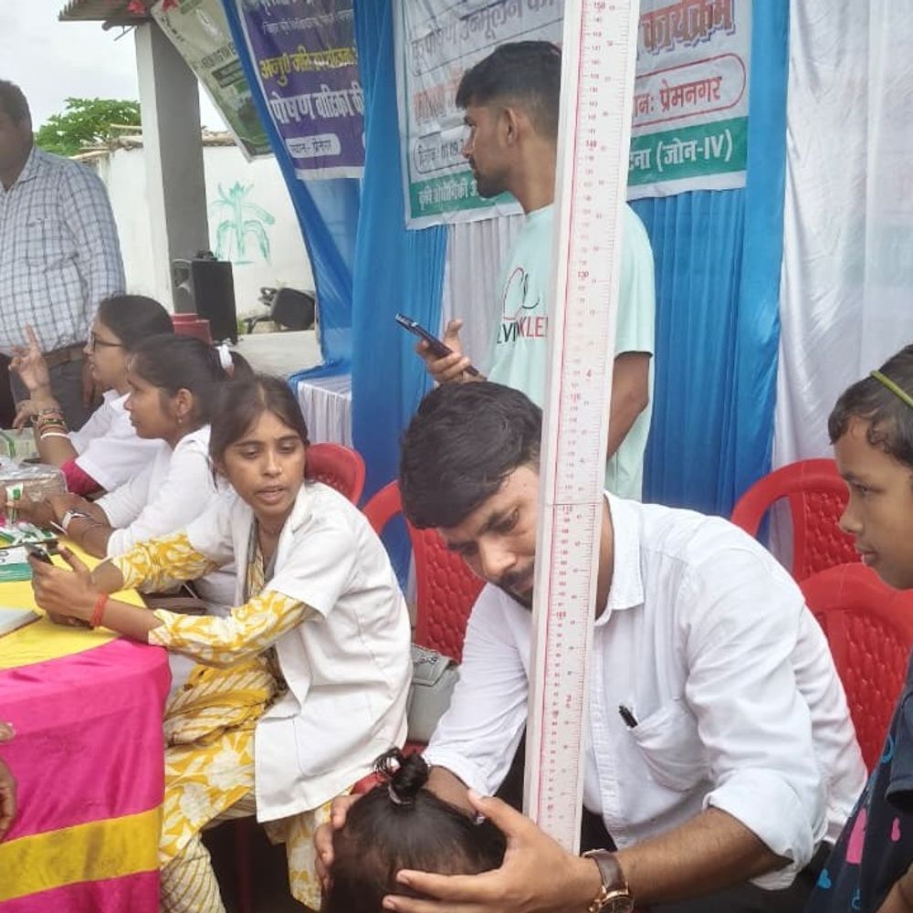 अररिया के प्रेम नगर में हेल्थ चेकअप कैंप:ग्रामीणों को न्यूट्रीशन और स्वच्छता के प्रति जागरूक किया
