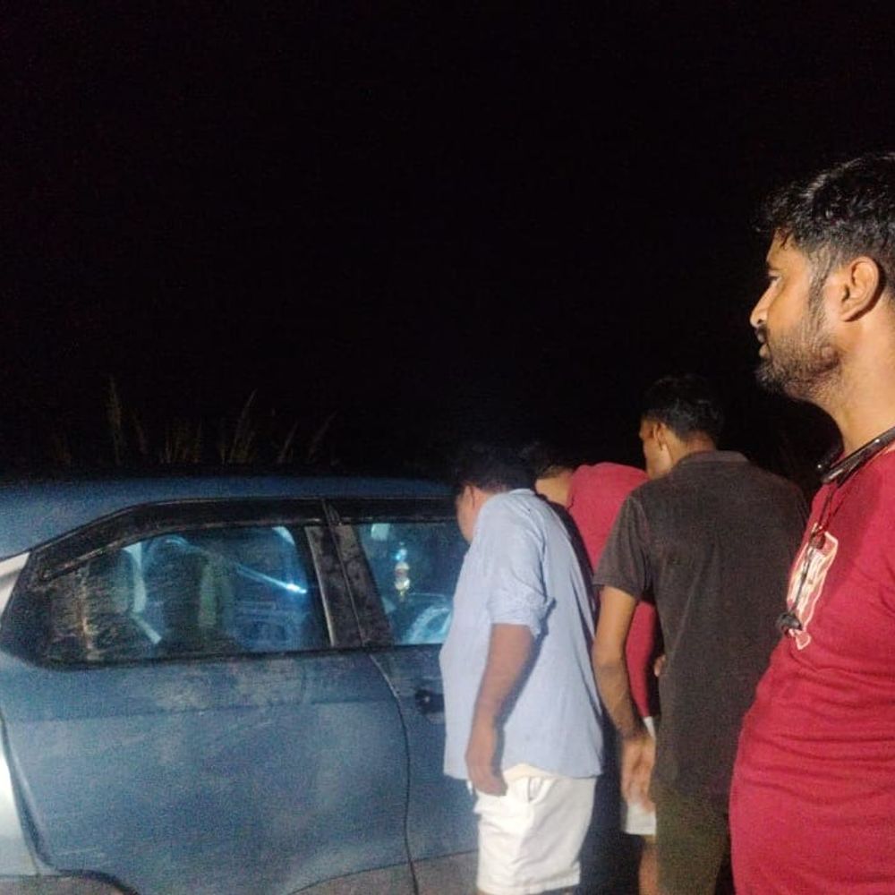 पांडु नहर में मिली कार, 2 युवकों के शव बरामद:परिजनों में मचा कोहराम, कानपुर में सोमवार देर रात घर से निकले थे