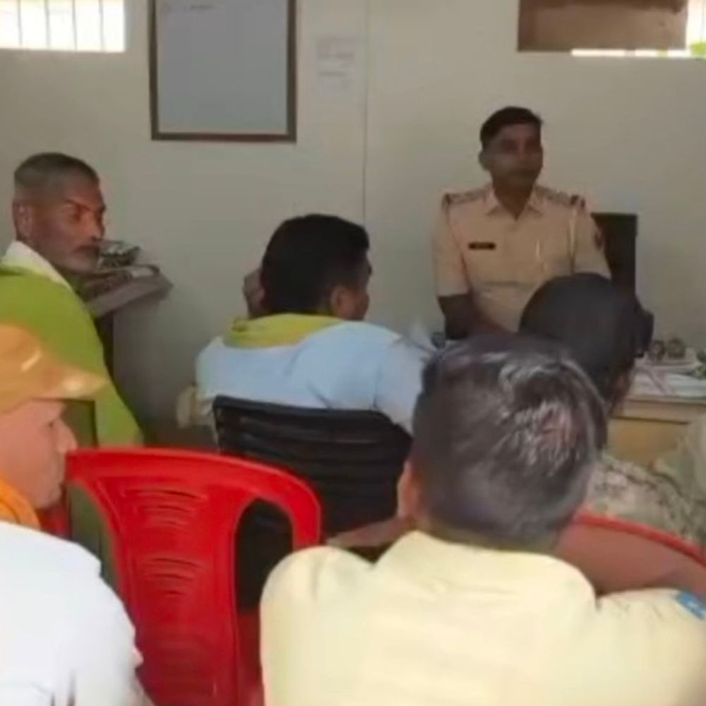 दुर्गा पूजा में डीजे बजाने पर प्रतिबंध:शेखपुरा में शांति समिति की बैठक, पंडालों में महिला-पुरुष के लिए अलग बैरिकेडिंग