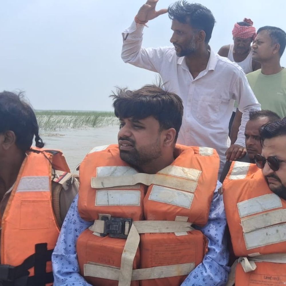गंडक नदी में नेपाल से शव बहकर आने की सूचना:गोपालगंज में जिला प्रशासन एक्टिव, एडवाइजरी जारी की; नहीं मिला बॉडी