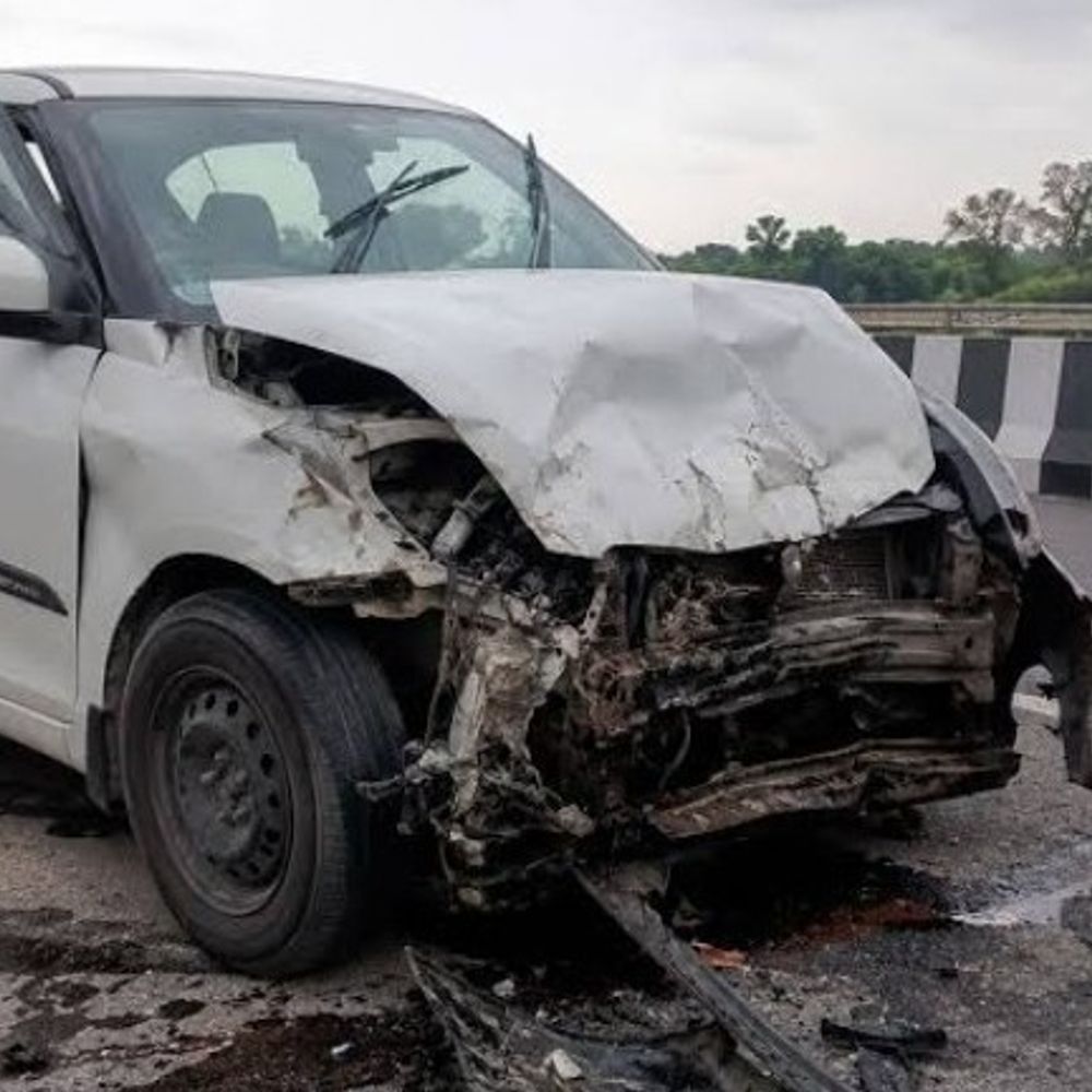 तरनतारन में सास-बहू को कुचल कर मार डाला:मामूली कहासुनी में पड़ोसी ने की वारदात, बाहर खड़ी कार को दोनों पर चढ़ाया