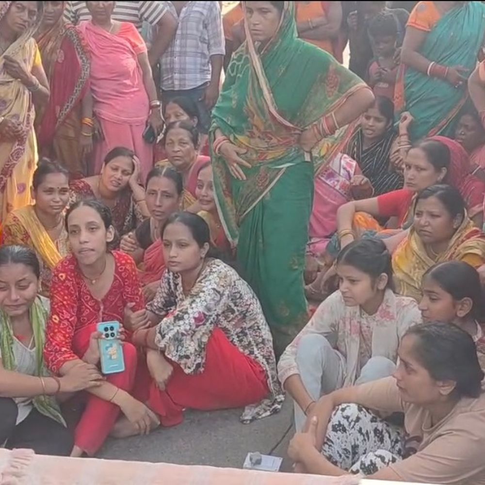 सूरज हत्याकांड में 6 दिन बाद भी मुख्य आरोपी फरार:बेतिया में परिजनों ने आंदोलन की चेतावनी दी, बोले- मुंडन कराकर सड़क जाम करेंगे