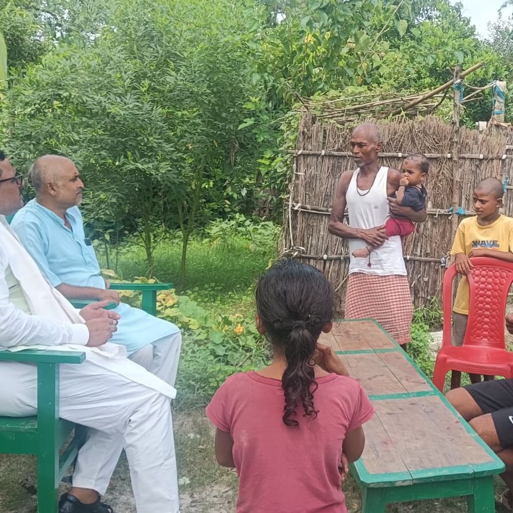 पति की मौत से गर्भवती-पत्नी का घर चलाना हुआ मुश्किल:मधुबनी में बस-हादसे में 2 की मौत; 13 दिन बाद भी परिवार को नहीं मिला मुआवजा