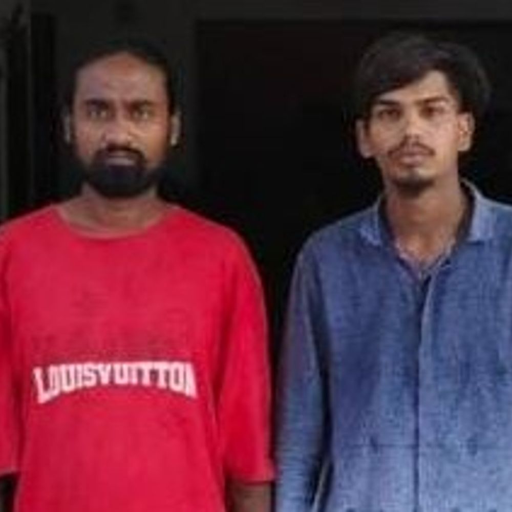 गणेश प्रतिमा खरीदने आए युवक को रास्ते में रोककर लूटा:धमतरी में मारपीट कर पर्स छीना, 2 आरोपी गिरफ्तार, दस्तावेज और नकदी बरामद