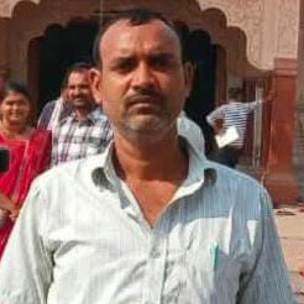 गलत वारंट पर किसान को 1 घंटा बंधक बनाया:बांका में रिकवरी टीम ने 21 हजार रुपए वसूले, बाद में पता चला दूसरे का था वारंट