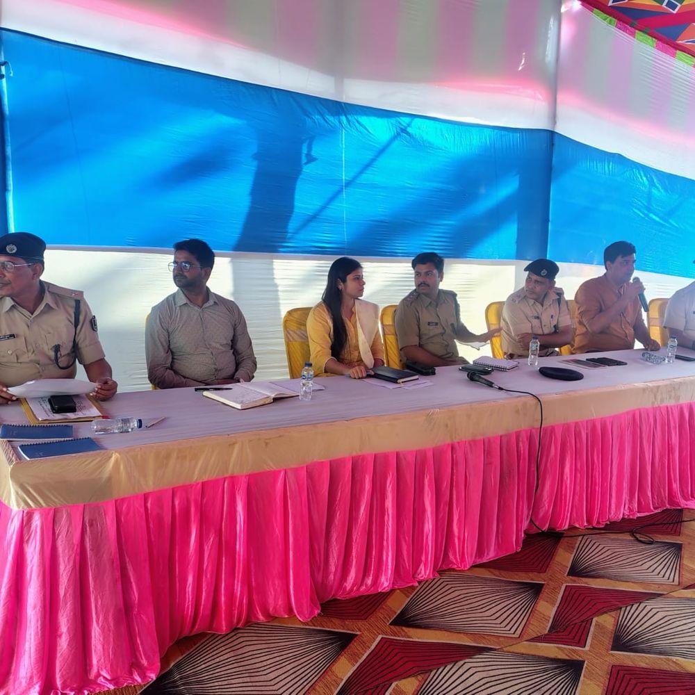 शेखपुरा में दुर्गा पूजा के लिए शांति समिति की मीटिंग:SDM प्रियंका कुमारी ने की अध्यक्षता, सुरक्षा और सुविधाओं पर दिए निर्देश