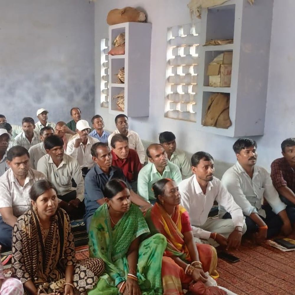 चेवाड़ा में तालीम मरकज और टोला सेवकों की मासिक बैठक:प्रखंड शिक्षा पदाधिकारी दिनेश कुमार ने की अध्यक्षता, बच्चों की शिक्षा पर जोर दिया गया