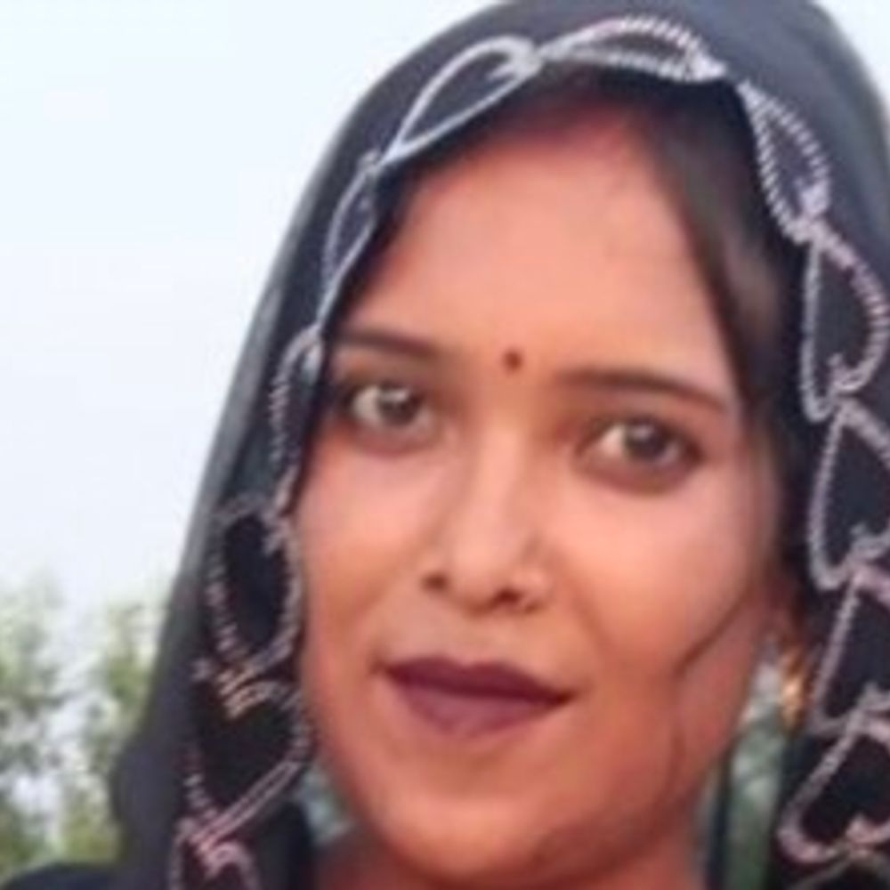 एटा में विवाहिता ने फंदा लगाकर जान दी:पति से खाना बनाने को लेकर विवाद हुआ, 5 साल पहले हुई थी शादी