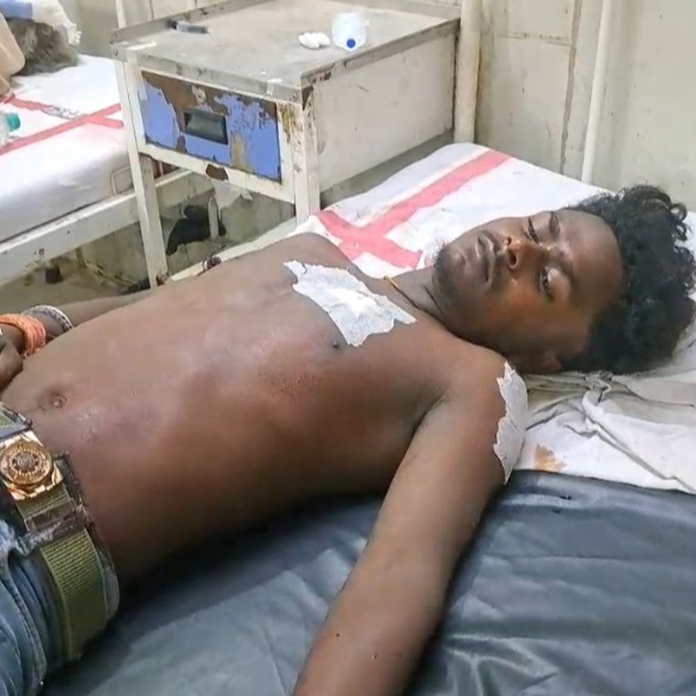 जहानाबाद में बिजलीकर्मी को घेरकर 4 गोलियां मारीं:सीने-कंधे में लगी गोली; गांव के युवक से विवाद के बाद 3 आरोपी फरार