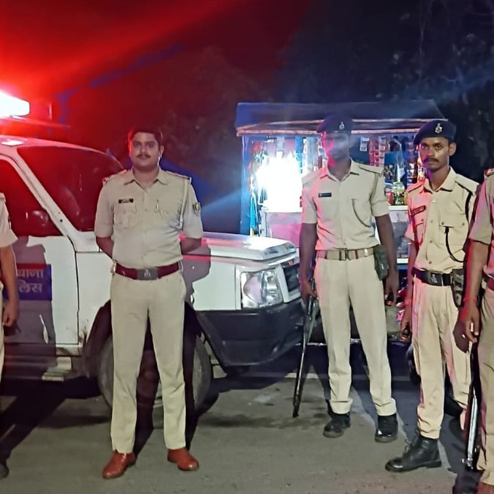 घोसवारी में पुलिस ने वाहन चेकिंग अभियान चलाया:2 लोग नशे में गिरफ्तार, ₹8,500 का चालान काटा, एक बाइक जब्त