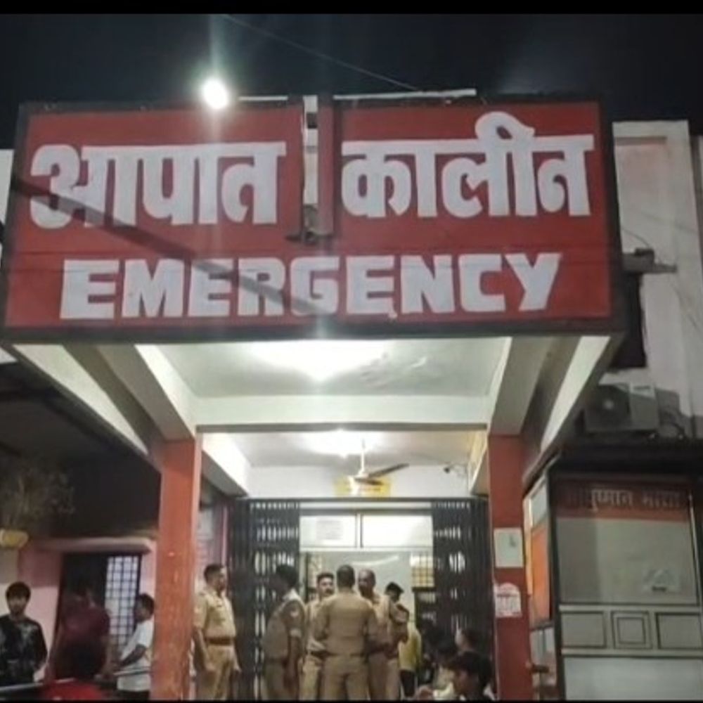 मेरठ में नाले में मिला 50 वर्षीय व्यक्ति का शव:पहचान नहीं हो सकी, इलाके के लोगों ने बताया- नशे में अक्सर दिखता था