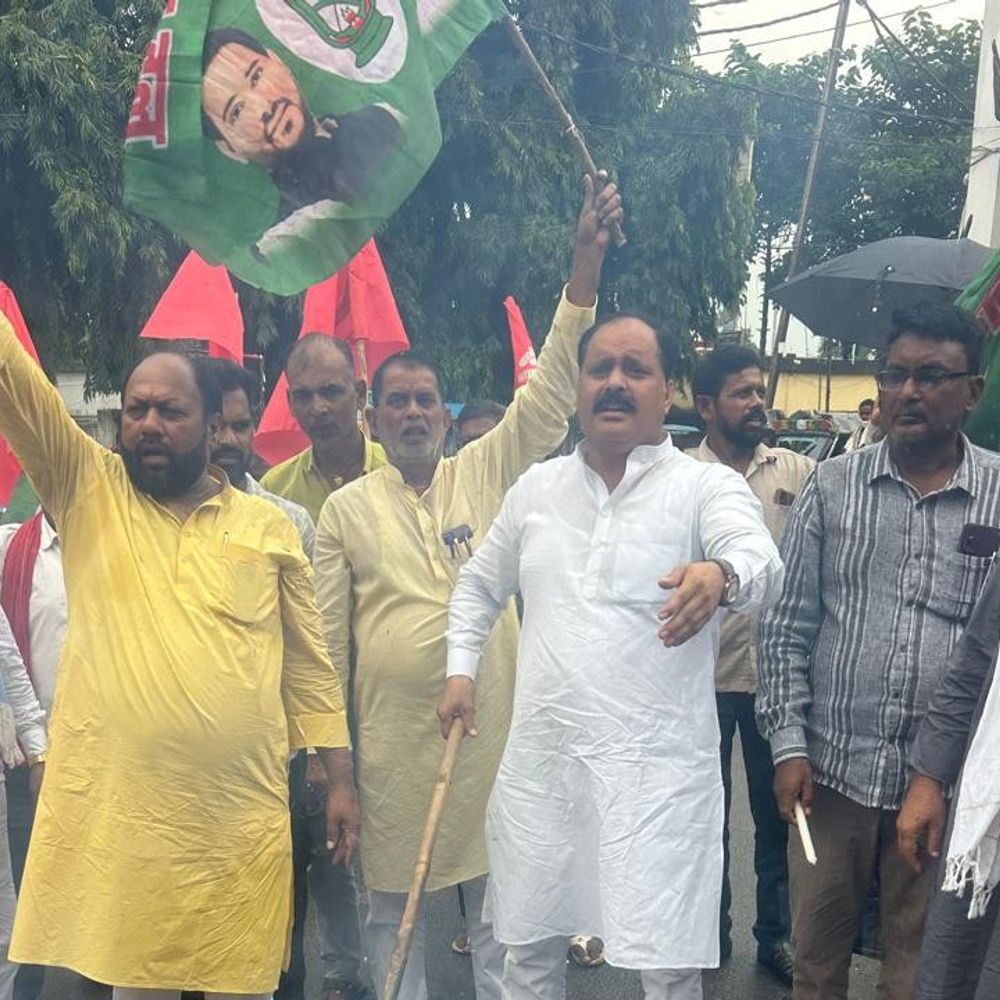 जमुई की घटना के विरोध में राजद का प्रदर्शन:सीएम का पुतला फूंका; दोषियों पर सख्त कार्रवाई की मांग