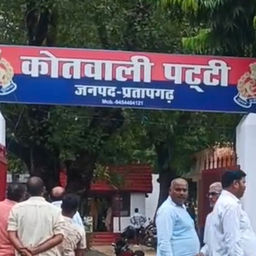 बाइक की मांग पूरी न होने पर विवाहिता से मारपीट:प्रतापगढ़ में जेवर-कपड़े छीने, 6 ससुरालवालों पर केस