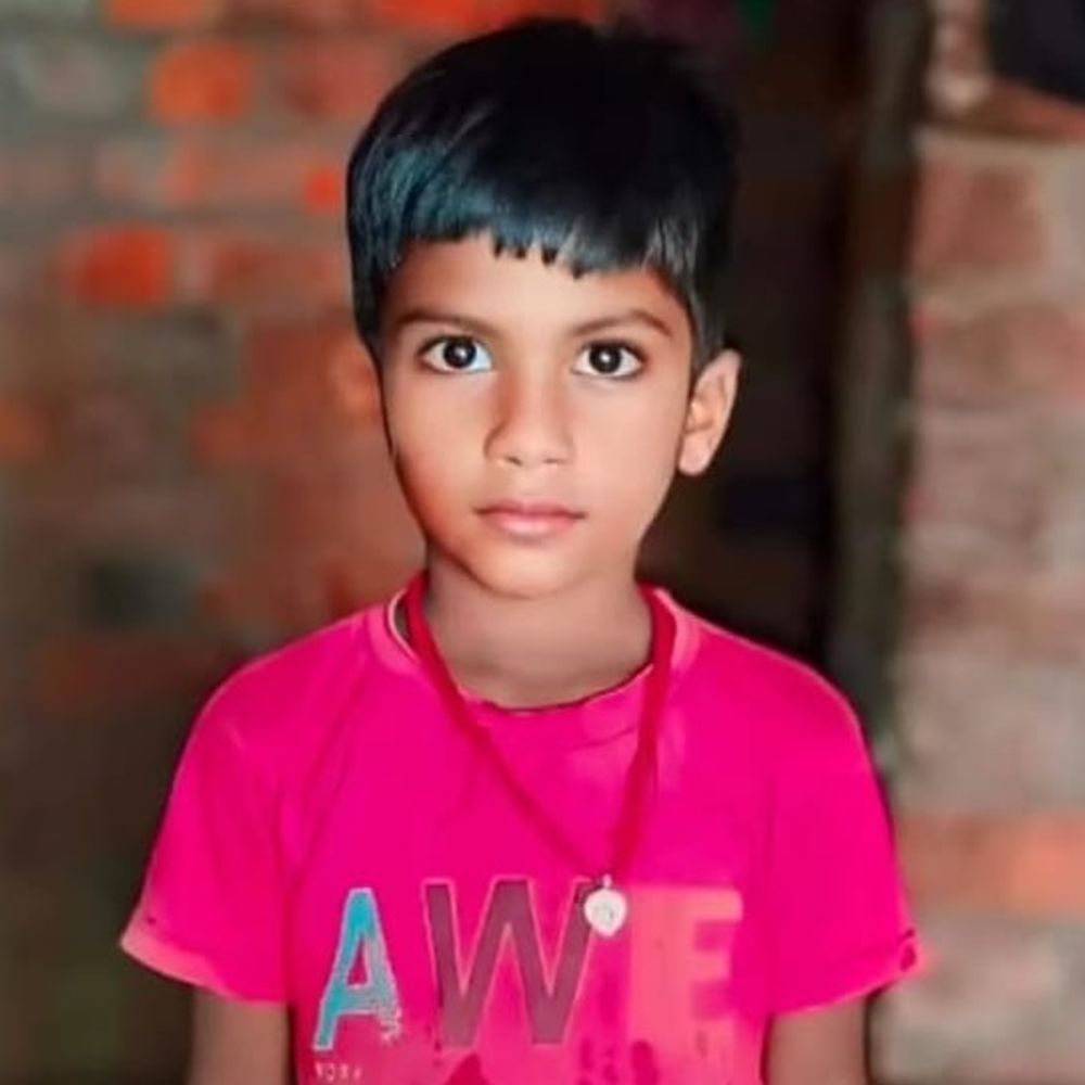 8 साल के बच्चे का 12 घंटे बाद मिला शव:नवादा में परिजन ने अपहरण कर हत्या का लगाया आरोप, आगजनी कर सड़क किया जाम