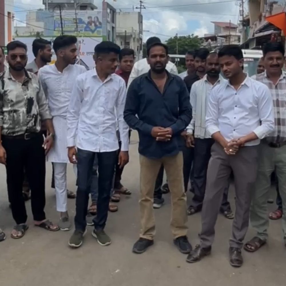 राहुल गांधी के कार्यक्रम में शामिल होने हजारों युवा रवाना:शाजापुर से इंदौर पहुंचे कार्यकर्ता, ‘छात्रों की गूंज’ में स्टूडेंट्स के मुद्दों पर होगी चर्चा