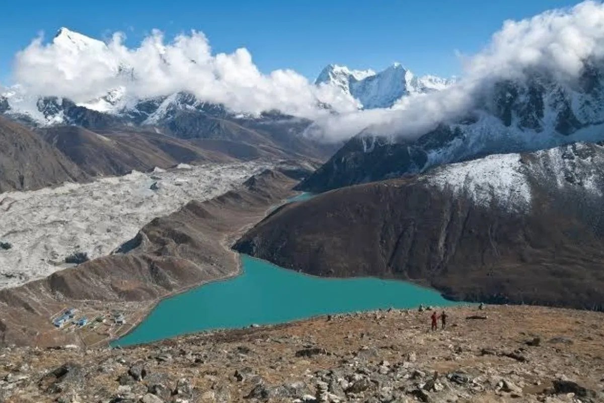 हिमालय में फटने की कगार पर ग्लेशियल झीलें, भारत-नेपाल और चीन में लाखों जिंदगियों पर गहराया संकट