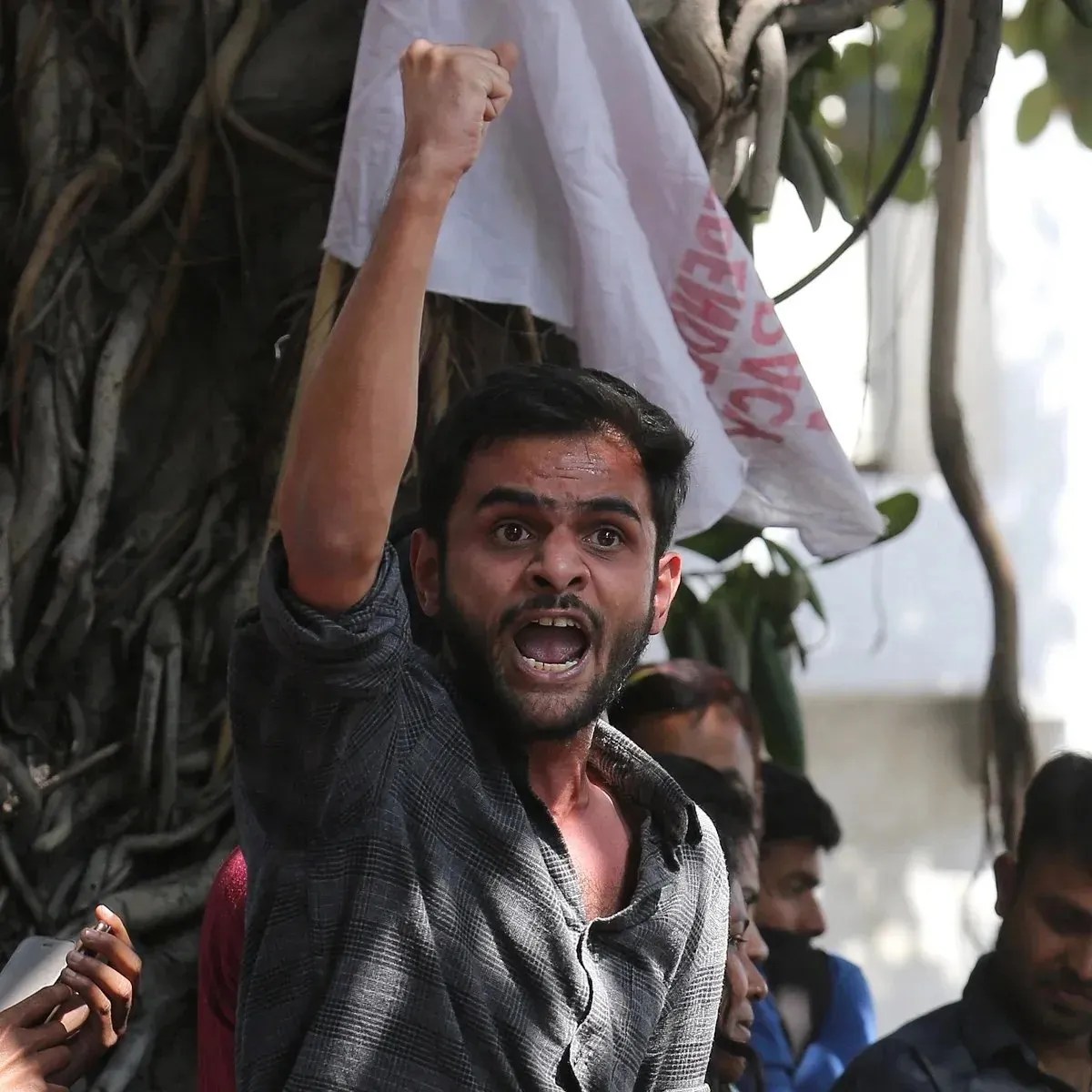 NLSIU में उमर खालिद पर डॉक्यूमेंट्री स्क्रीनिंग से भड़का विवाद, ABVP ने जताई कड़ी आपत्ति, प्रशासन से की रद्द करने की मांग