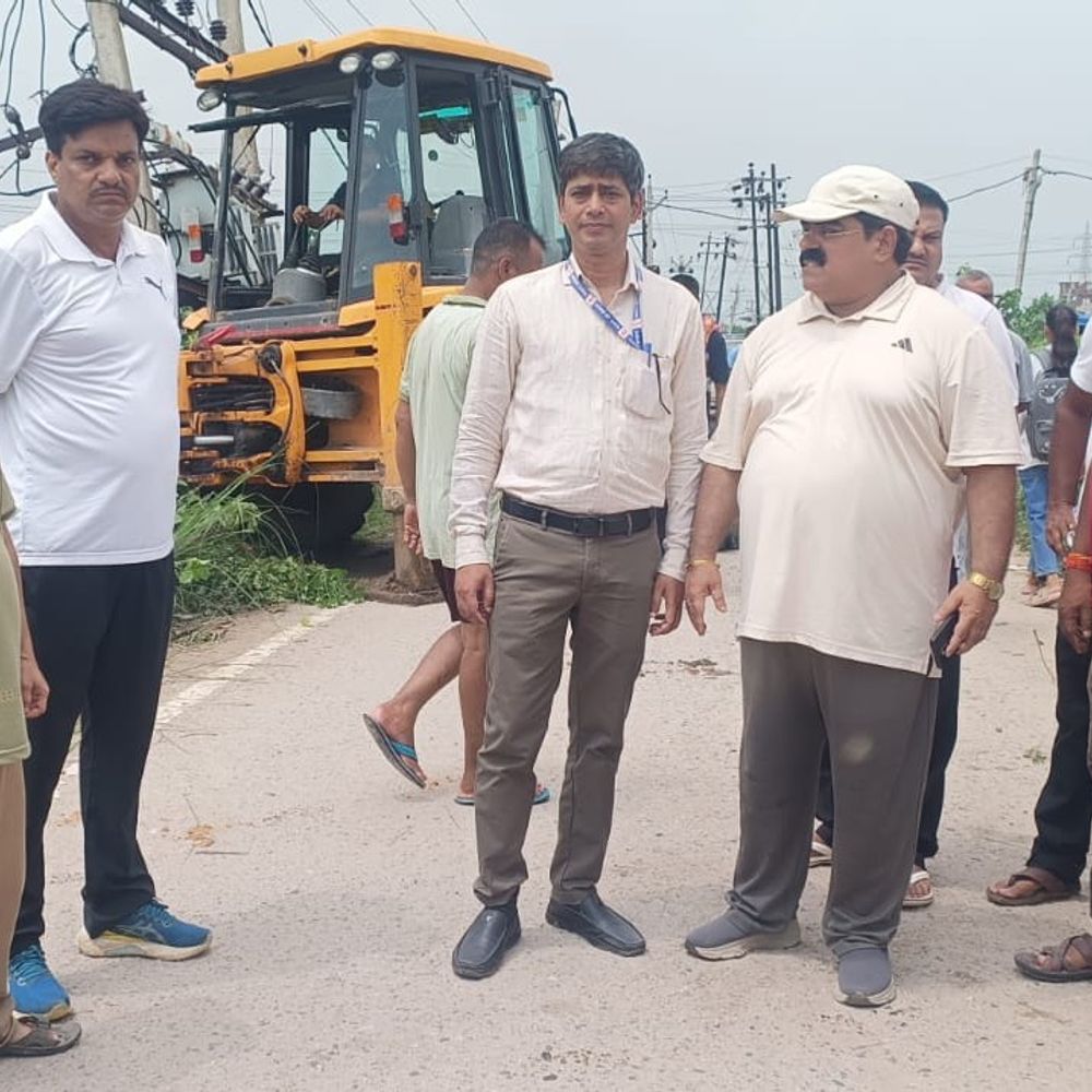 गयाजी की वृंदावन कॉलोनी में जलजमाव, 200 घर प्रभावित:डीएम ने पानी नकालने के दिए निर्देश, पंप सेट लगाकर काम किया शुरू