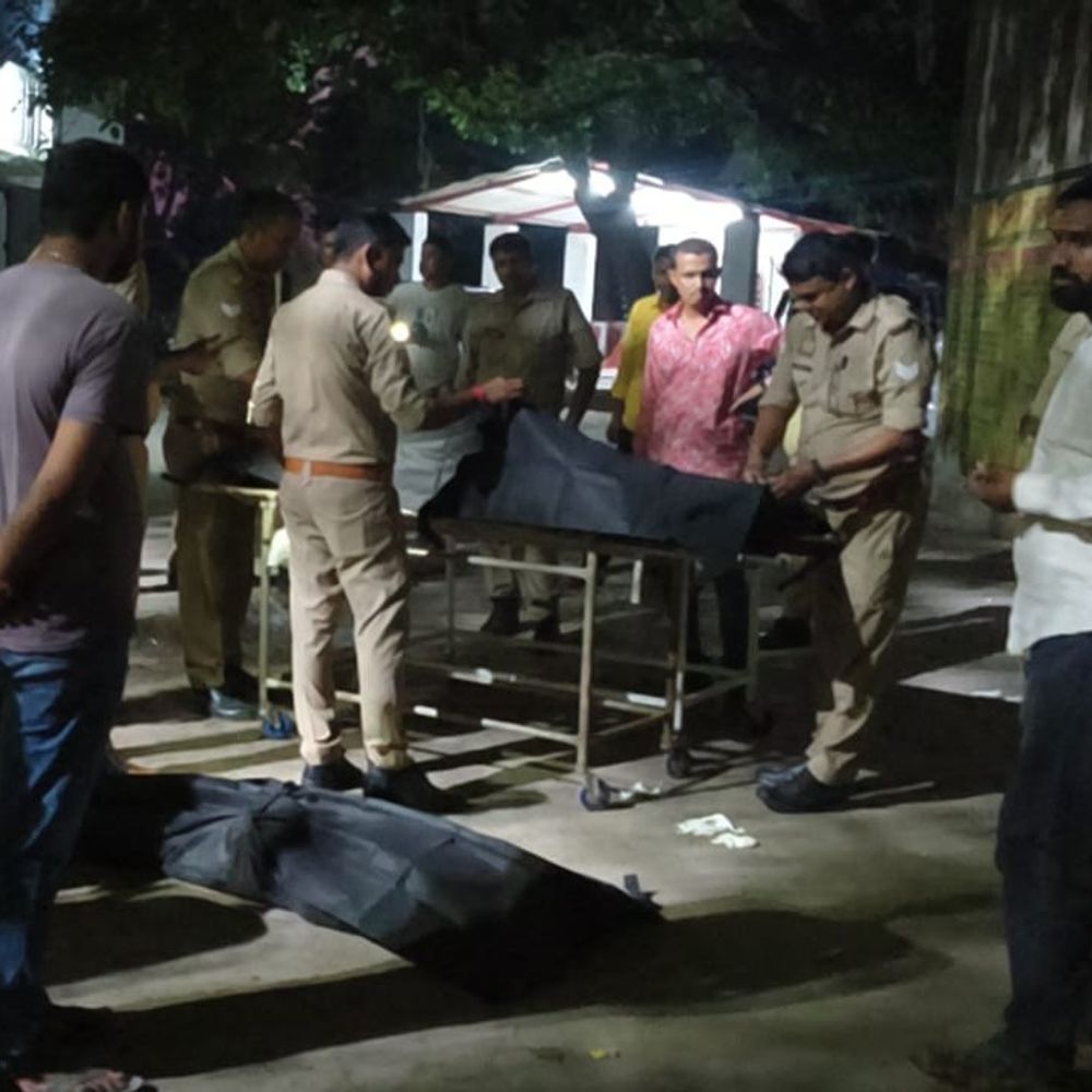 गोंडा में दो चचेरे भाइयों का आज होगा अंतिम संस्कार:मुखाग्नि देने गुजरात से आया भाई, 40 घंटे बाद सरयू तट पर होगा अंतिम संस्कार