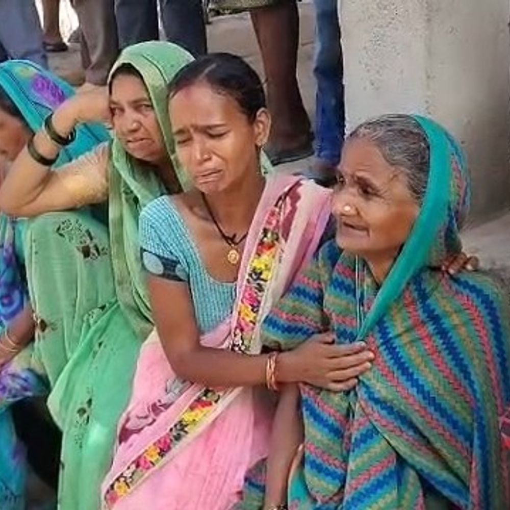 उन्नाव में लापता युवक का शव पेड़ से लटका मिला:पुलिस जांच में जुटी, परिजनों को विवाद की जानकारी नहीं