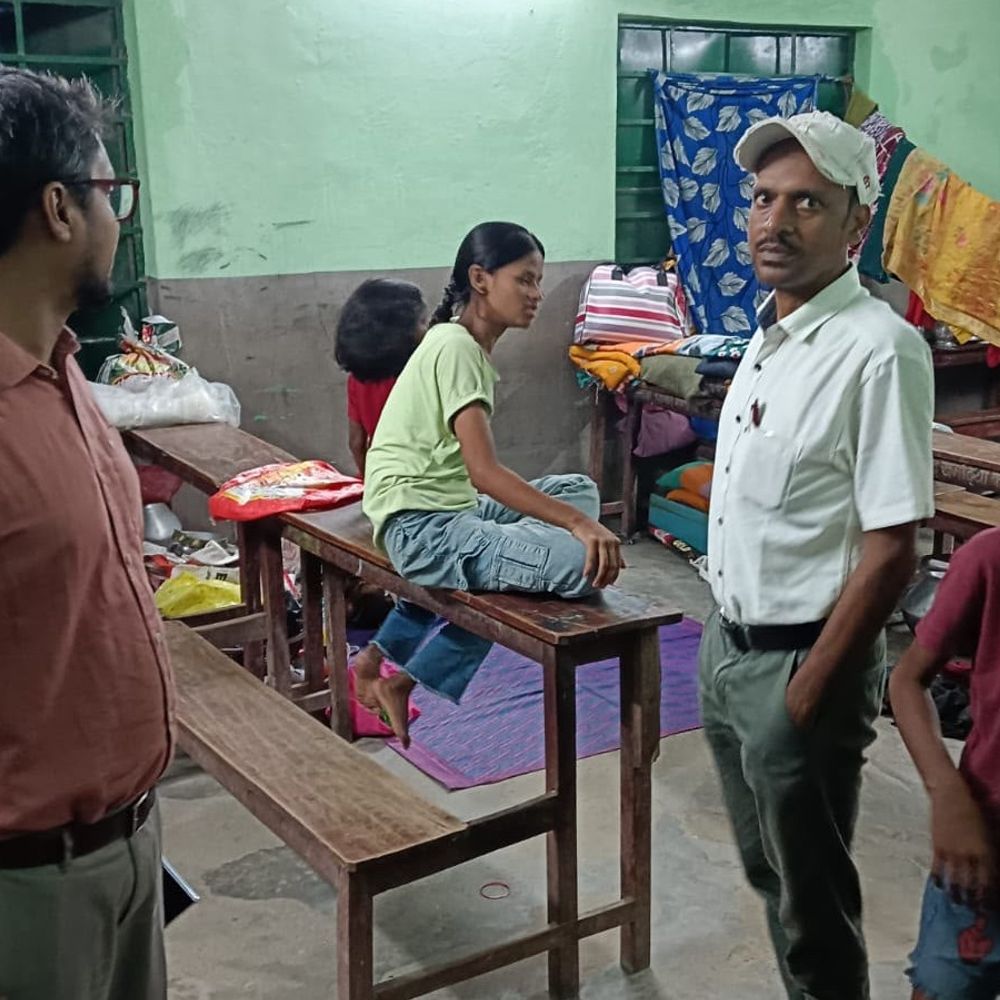गंगा-बूढ़ी गंडक का जलस्तर बढ़ा, 15,708 परिवार प्रभावित:खगड़िया की 23 पंचायतें बाढ़ की चपेट में; 56 राहत शिविर, 137 रसोई तैयार