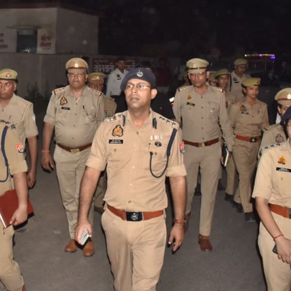 मैनपुरी में सात सब इंस्पेक्टरों की तैनाती बदली:कुरावली से बेवर तक कई चौकियों और थानों में नई जिम्मेदारी मिली