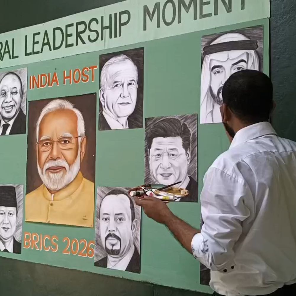 अमृतसर के आर्टिस्ट ने बनाई 5 फीट की पेंटिंग:मोदी समेत ब्रिक्स देशों के राष्ट्राध्यक्षों को एक फ्रेम में उतारा, 18 दिन में हुई तैयार