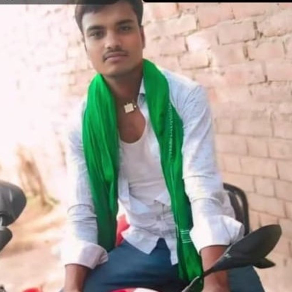 बखरी के मजदूर की नोएडा में छत से गिरकर मौत:तीसरी मंजिल पर काम करते समय गिरा, 20 दिन पहले घर से गया था