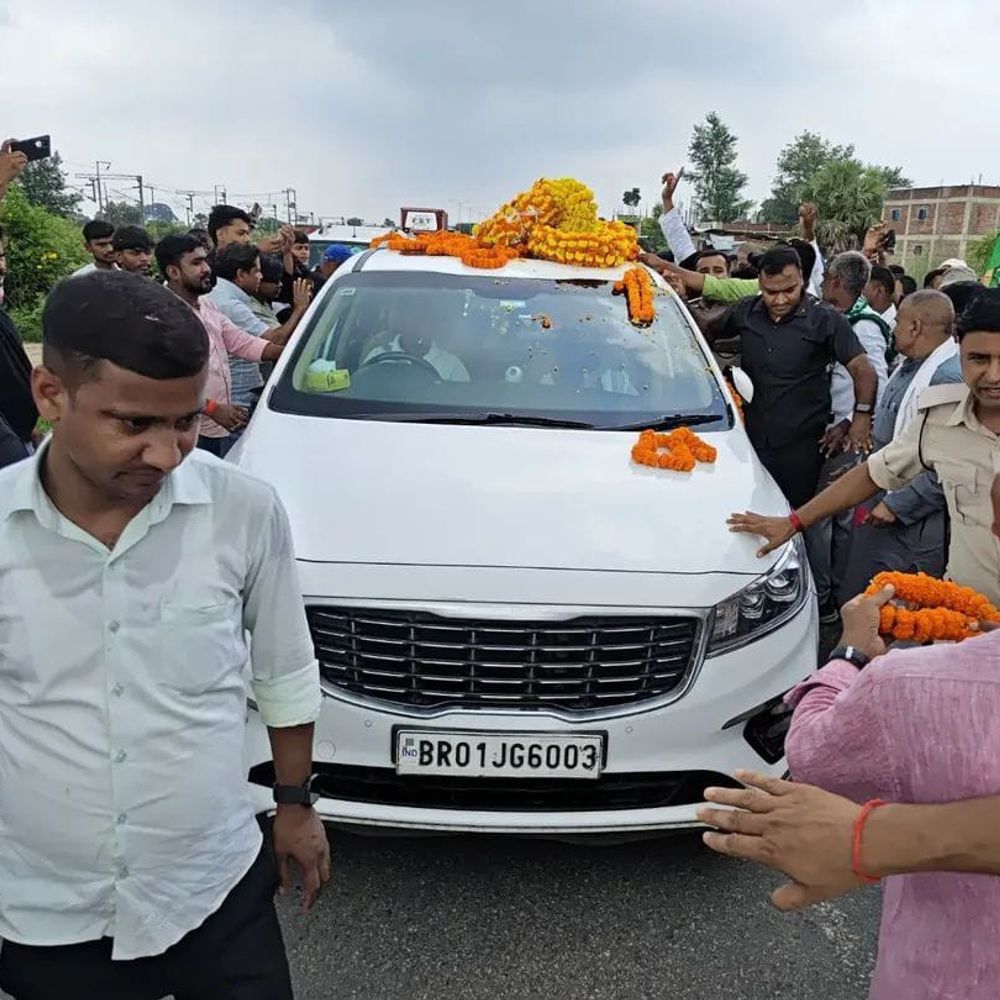 तेजस्वी बोले-‘बाढ़ पीड़ितों को केंद्र से विशेष पैकेज मिले’:जहानाबाद में जनता को रहने, खाने और पीने के पानी तक की परेशानी