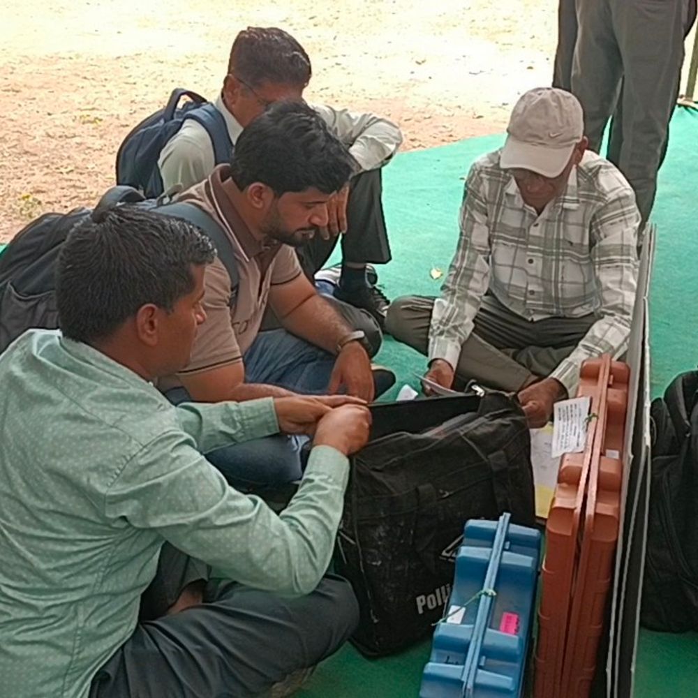 डूंगरपुर और सागवाड़ा निकाय में मतगणना आज:73 वार्डों में 194 प्रत्याशी चुनावी मैदान में, 8 टेबल पर होगी काउटिंग