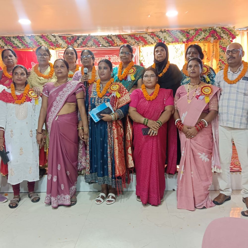 गया में आंगनबाड़ी सेविका-सहायिका यूनियन सम्मेलन संपन्न:हेमंती देवी बनीं जिला अध्यक्ष; मांगों को लेकर संघर्ष तेज करने का ऐलान, देशभर में धरने की तैयारी