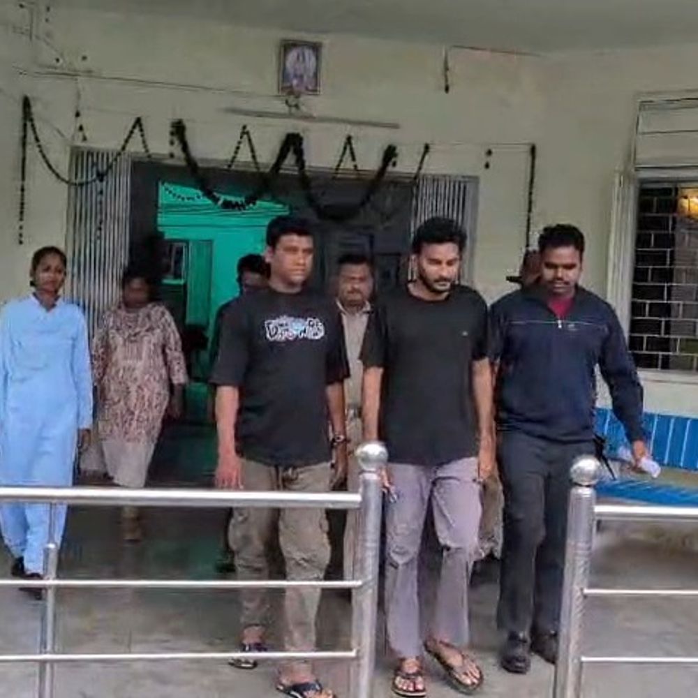 चोरी के फरार आरोपी गिरफ्तार, नागपुर से 3 और पकड़े:5 लाख के जेवर बरामद; जून में हुई लाखों की चोरी का खुलासा