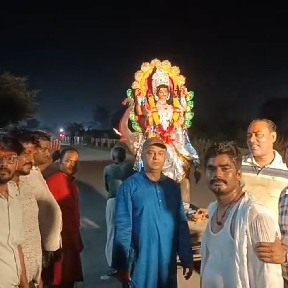 किशनगंज में भगवान विश्वकर्मा प्रतिमा का विसर्जन शांतिपूर्ण संपन्न:गाजे-बाजे के साथ दी गई विदाई, सुरक्षा के पुख्ता इंतजाम रहे