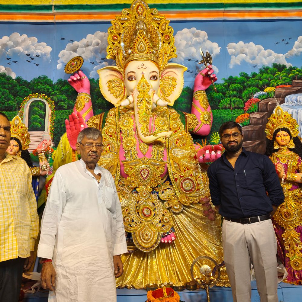दानापुर में महाराष्ट्र की तर्ज पर दस दिवसीय गणेशोत्सव शुरू:भगवान गणेश की प्रतिमा की प्राण-प्रतिष्ठा, दर्शन के लिए श्रद्धालुओं की भीड़ उमड़ी