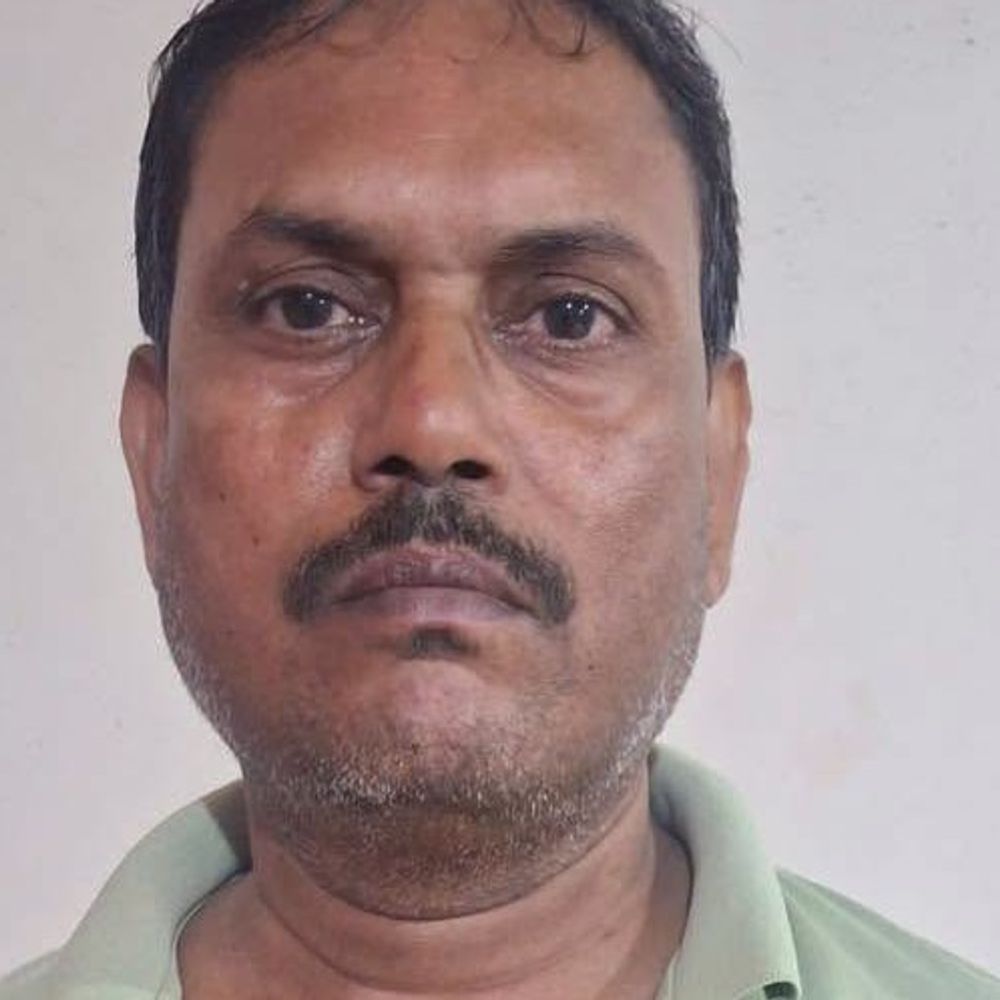वाराणसी STF ने गुवाहटी से दबोचा 50 हजार का इनामिया:हत्यारोपी के नक्सली संगठन से जुड़े तार, ट्रांजिट रिमांड पर लेकर आई टीम