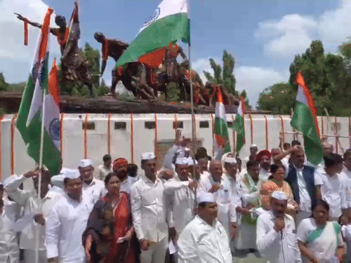 आज शिक्षक दिवस पर कांग्रेस निकालेगी ‘कफन पदयात्रा’:गांधी मैदान से शुरू सप्तमूर्ति तक जाएगी, मांगे पूरी नहीं होने पर गर्दनीबाग में धरने पर बैठेंगे