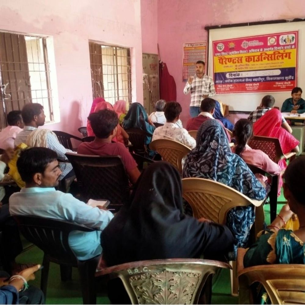 आंगनबाड़ी कार्यकर्ताओं का प्रशिक्षण:खंड शिक्षा अधिकारी ने कहा- दिव्यांगता की पहचान कर बच्चों को सुविधाएं दिलाएं