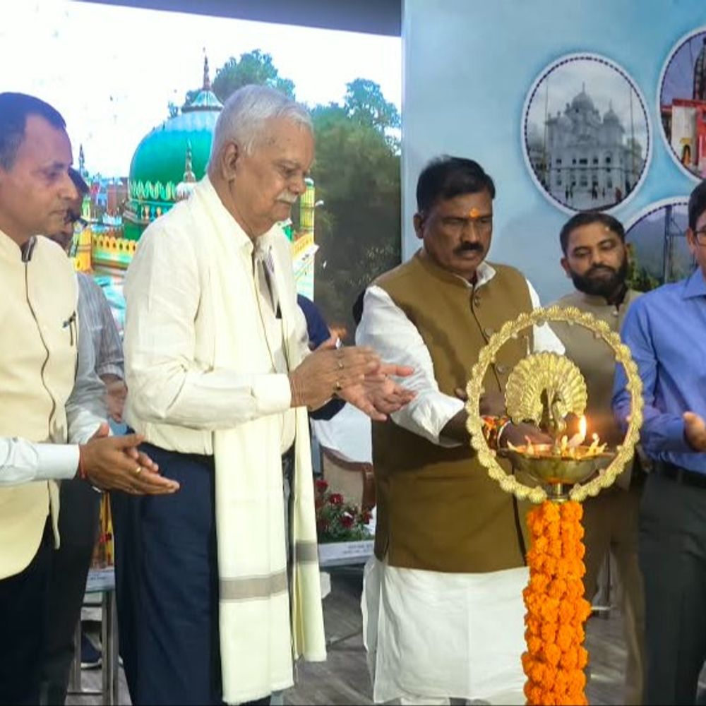बिहार पर्यटन में डिजिटल सुविधाओं पर दिया जा रहा जोर:सीतामढ़ी से सोनपुर और बोधगया तक कई बड़ी परियोजनाएं, विश्व पर्यटन दिवस पर कार्यक्रम हुआ