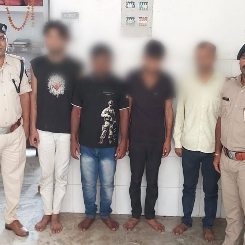 मधुबनी के रॉयल रेस्ट हाउस में देह व्यापार का खुलासा:तीन युवतियों को कराया गया मुक्त, 4 आरोपी गिरफ्तार; मुख्य आरोपी बंगाली उर्फ आलमगीर शेख फरार