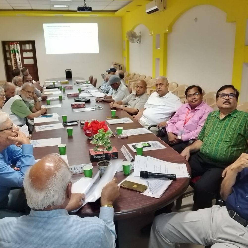 इंस्टीट्यूशन ऑफ इंजीनियर्स ने मनाया रॉयल चार्टर डे:लखनऊ में संस्था के गौरवशाली इतिहास और इंजीनियरिंग में योगदान पर हुई चर्चा