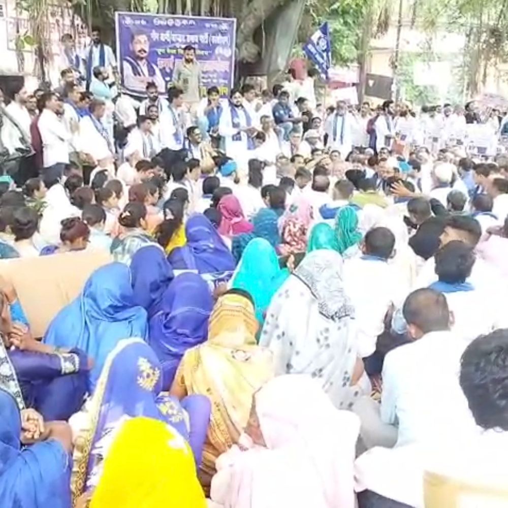 बिजनौर में आजाद समाज पार्टी और भीम आर्मी का प्रदर्शन:संवैधानिक अधिकारों का उठाया मुद्दा, SC-ST-OBC को प्रतिनिधित्व देने की मांग