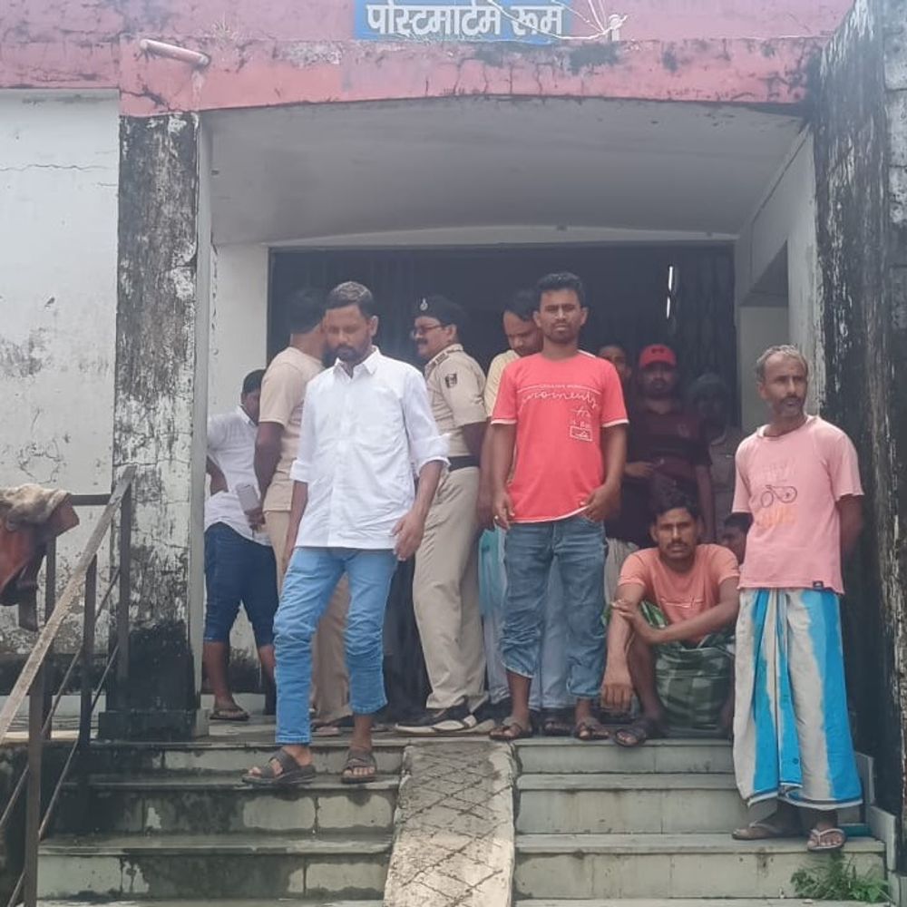 परमान नदी में नहाने गया 18 वर्षीय युवक डूबा:अररिया में सोमवार को मिला शव, मोहनपुर घाट पर नहाने के दौरान हादसा