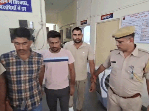 21 केस वाला हिस्ट्रीशीटर और उसका साथी गिरफ्तार:29 अगस्त को दो युवकों पर हमला कर हो गए थे फरार, दोनों पर ढाई-ढाई हजार का इनाम था