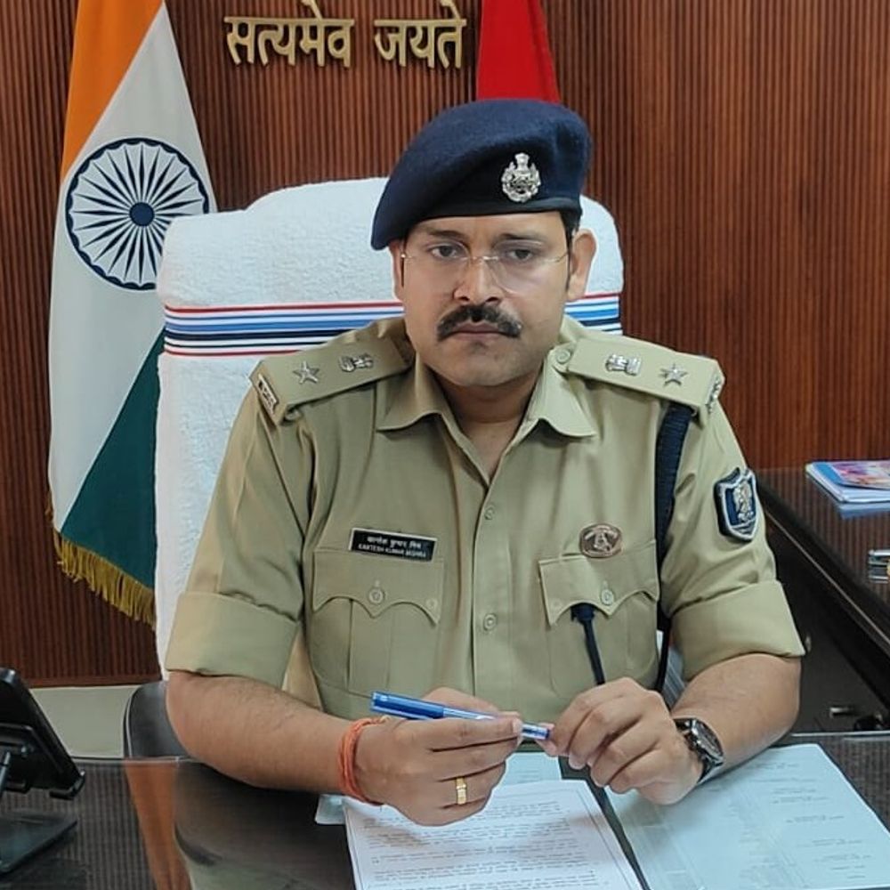 मुजफ्फरपुर पुलिस ने अगस्त में 1886 आरोपी गिरफ्तार किए:भारी मात्रा में विदेशी शराब, हथियार सहित अन्य सामान बरामद, SSP बोले- कार्रवाई जारी रहेगी