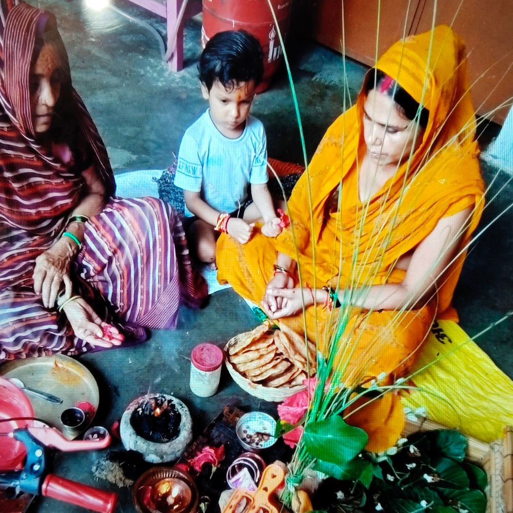 ऐंचाना में बारिश के बीच मना हरछठ:महिलाओं ने घरों में पूजा-अर्चना कर संतान की लंबी उम्र मांगी