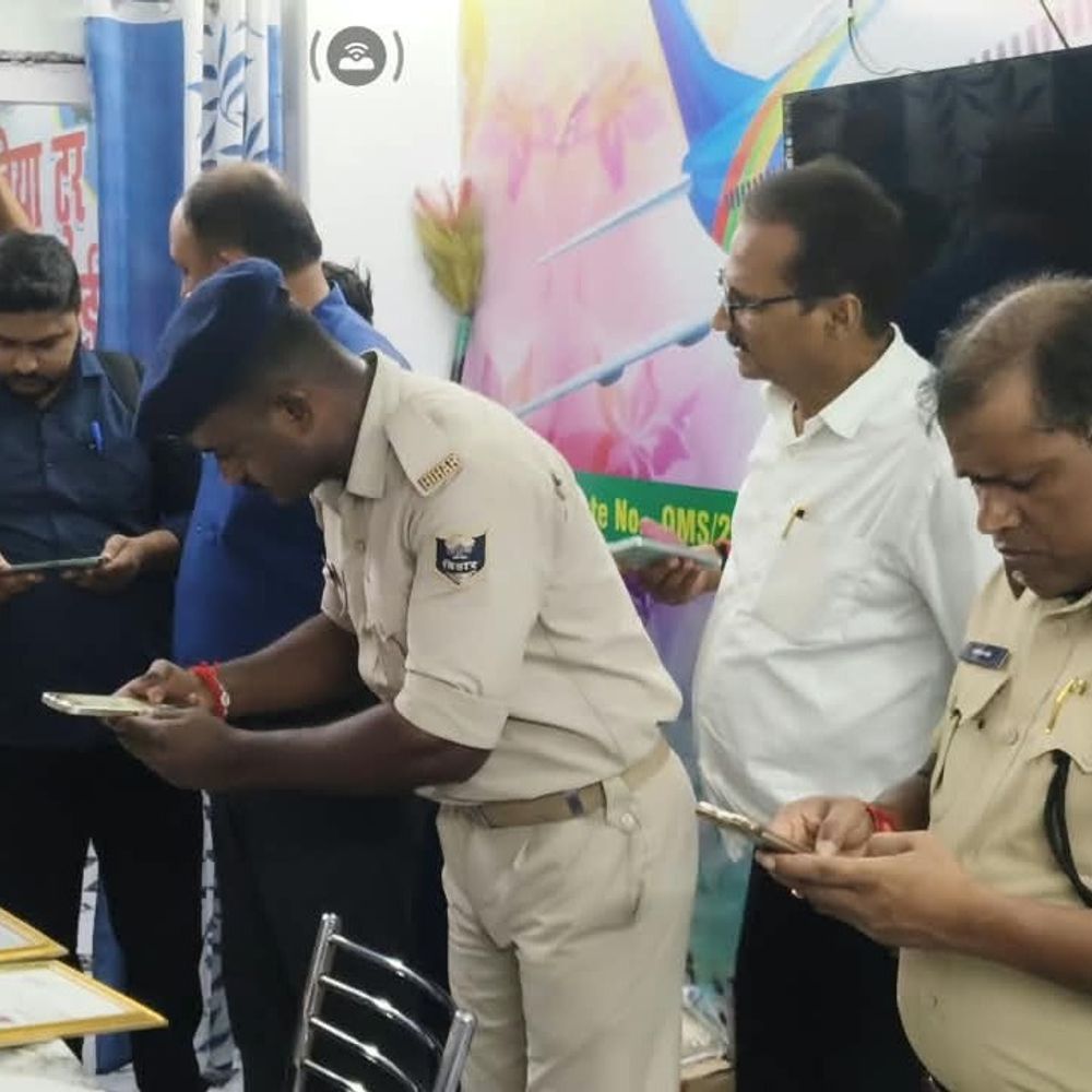रूस भेजने के नाम पर ठगी; टूर-एंड-ट्रैवल एजेंसी सील:सुपौल में वर्क वीजा के नाम पर लाखों रुपए ठगे, प्रशासन ने की कार्रवाई