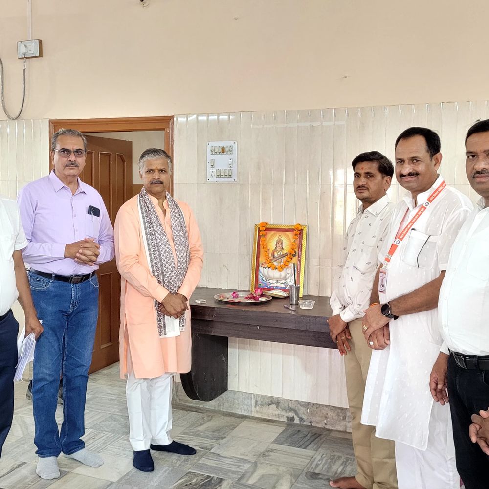 डीडवाना में 50वें नेत्र शिविर में 75 मरीजों की जांच:26 को लेंस प्रत्यारोपण के लिए चुना, जयपुर में होगा ऑपरेशन