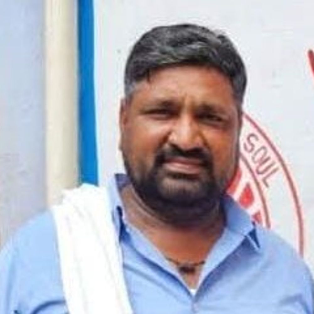बिनोद साहनी मंत्री संजय निषाद का कर रहे थे विरोध:पोस्ट में महाठग कहा था, मंत्री ने जिला प्रचारक बताया